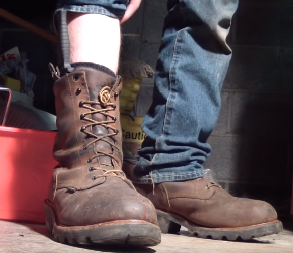 How To Wear A Boot Knife – A Step-By-Step Guide 18 How To Wear A Boot Knife – A Step-By-Step Guide 15